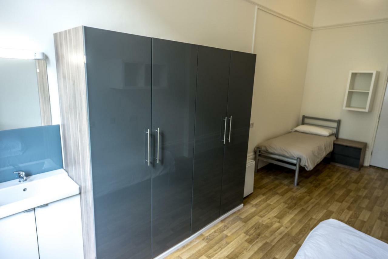 Single Bed in Two-bed Male Dormitory Room,893510905:JPEG